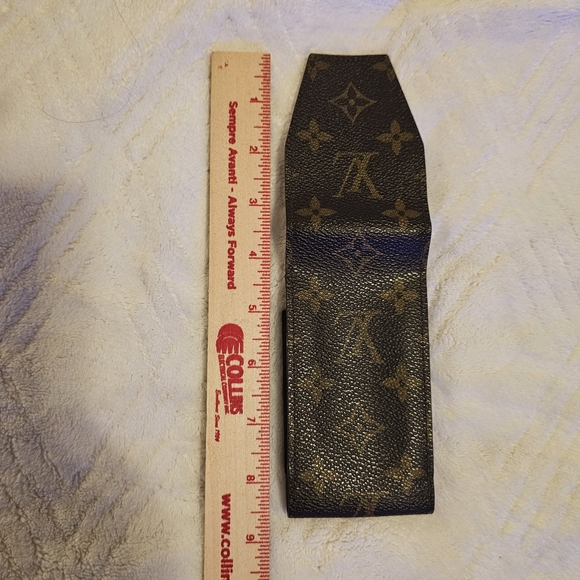 Louis Vuitton MonogramCaseAccessory - Picture 7 of 9